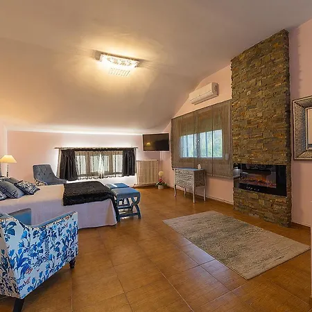 Hospederia Casa Martell 2* 达洛卡